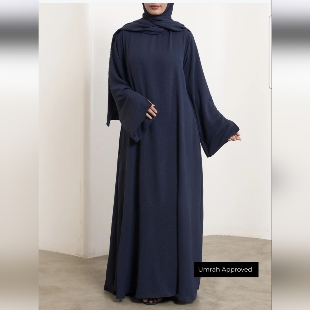 Modest Essential Navy Abaya